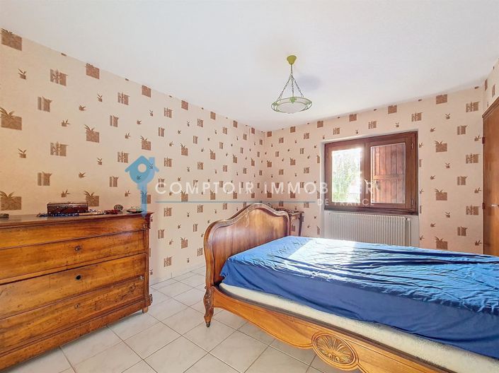 Image No.17-5 Bed House for sale