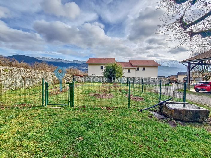 Image No.2-5 Bed House for sale