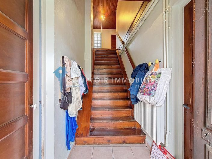 Image No.9-5 Bed House for sale