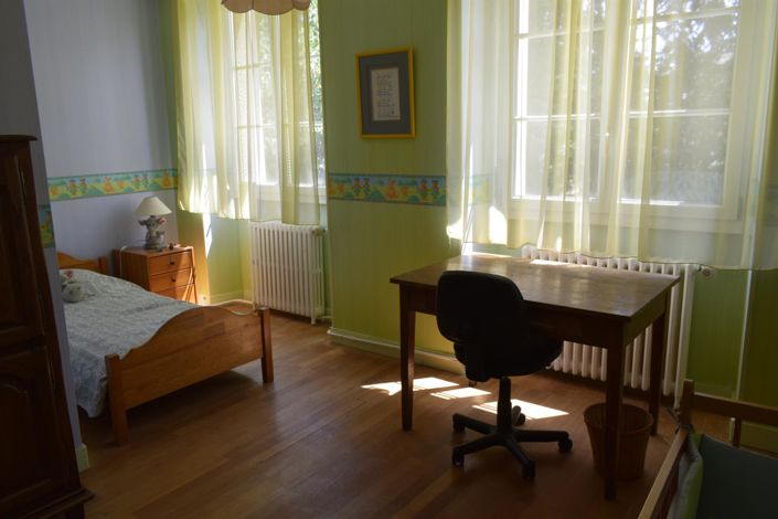 Image No.17-5 Bed House for sale