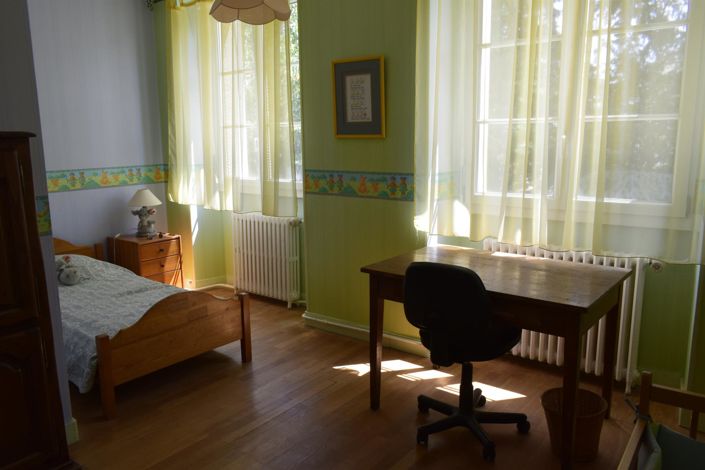 Image No.19-5 Bed House for sale