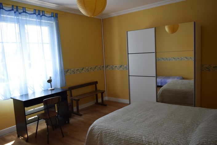 Image No.20-5 Bed House for sale