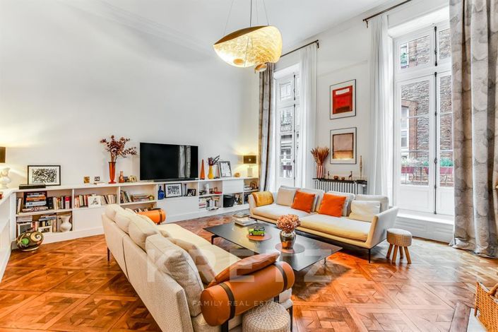 Image No.1-4 Bed Apartment for sale