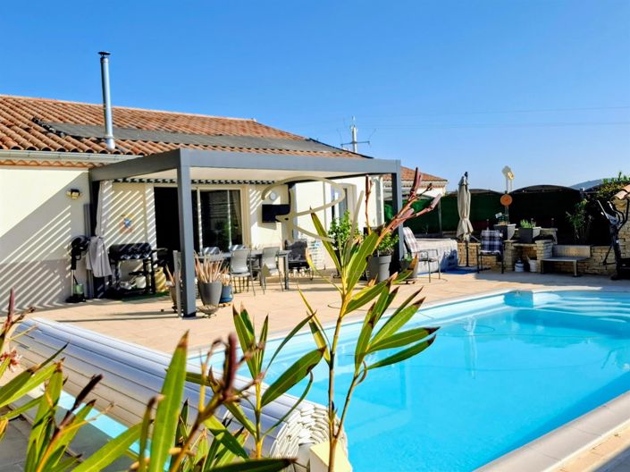 Image No.1-4 Bed House for sale