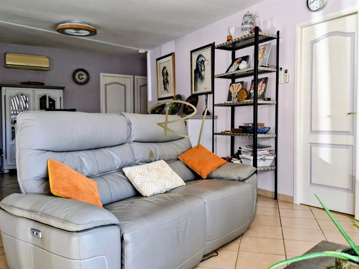 Image No.5-4 Bed House for sale