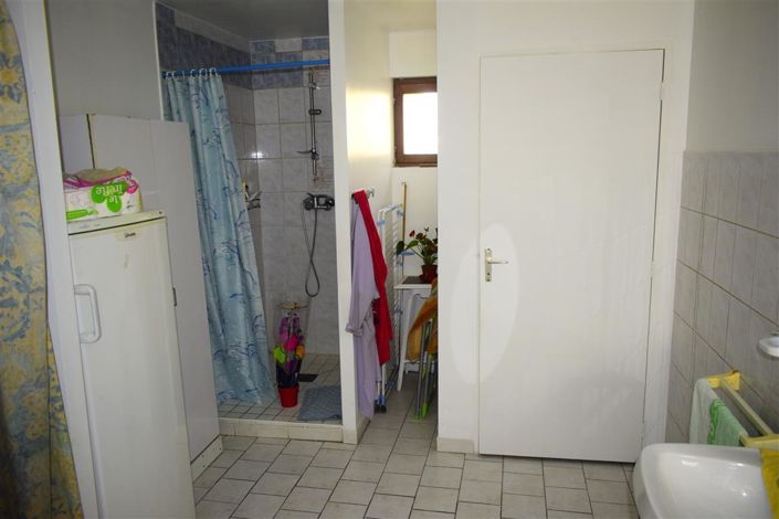 Image No.2-4 Bed House for sale