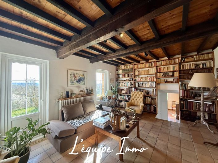 Image No.7-5 Bed House for sale