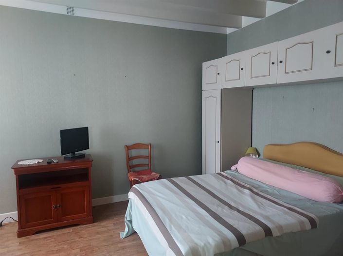 Image No.6-2 Bed House for sale