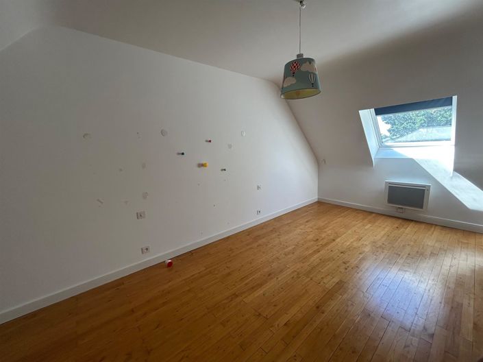 Image No.11-4 Bed House for sale