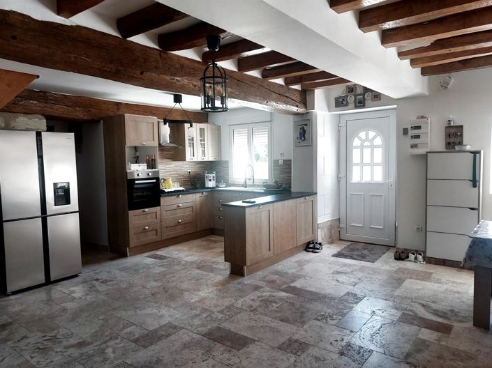 Image No.10-3 Bed House for sale