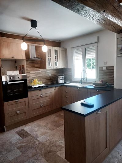 Image No.8-3 Bed House for sale