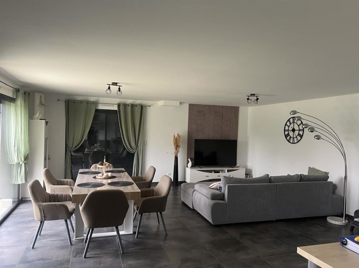 Image No.3-2 Bed House for sale