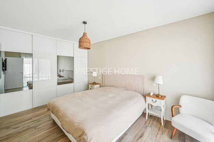 Image No.10-5 Bed House for sale