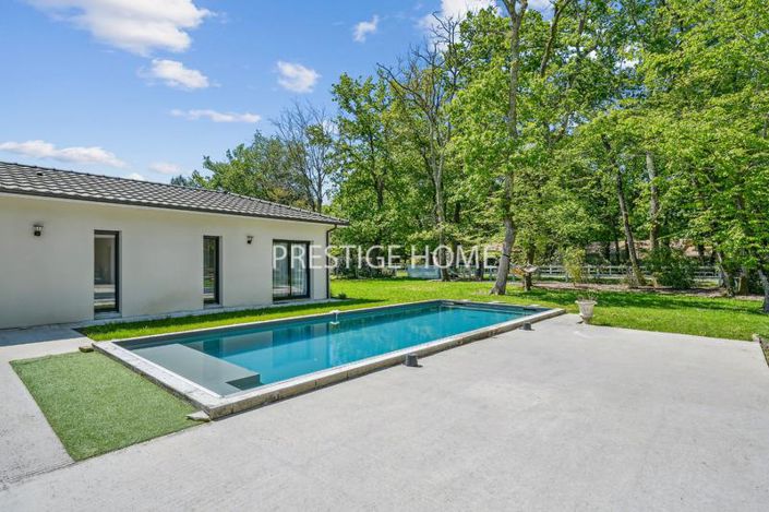 Image No.2-5 Bed House for sale