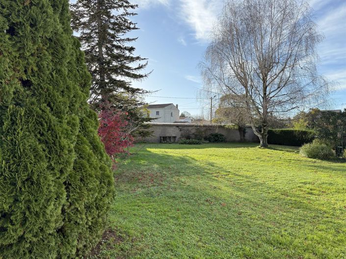 Image No.23-4 Bed House for sale