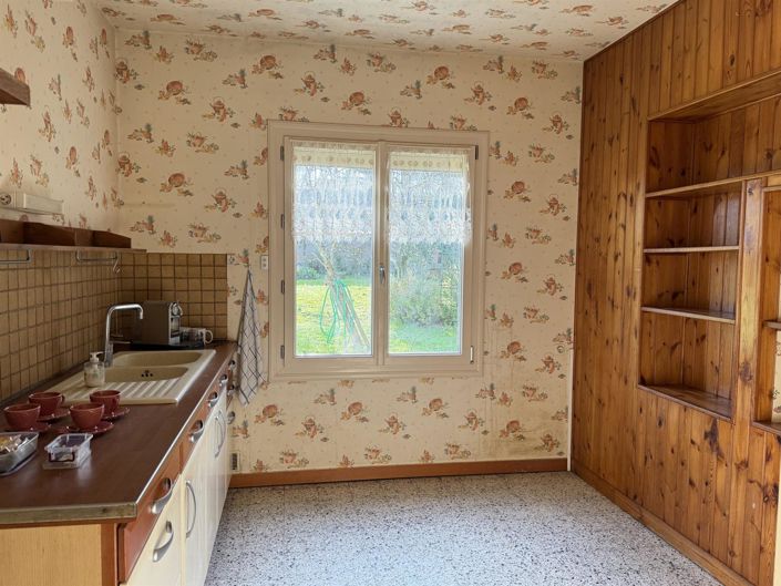 Image No.6-4 Bed House for sale