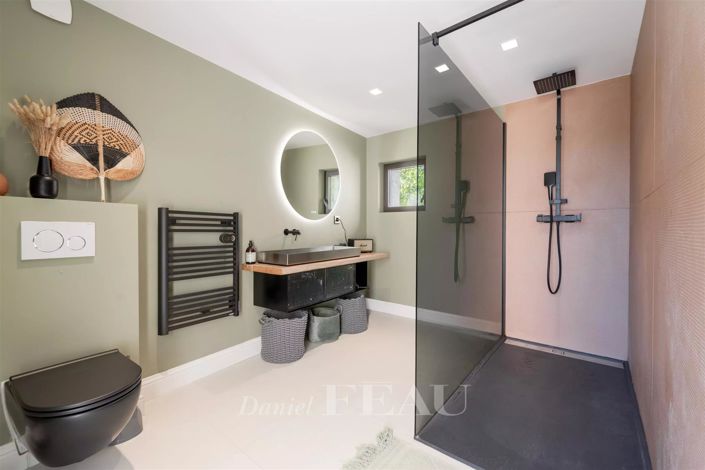 Image No.13-Maison de 7 chambres à vendre à Bagnols-en-Forêt