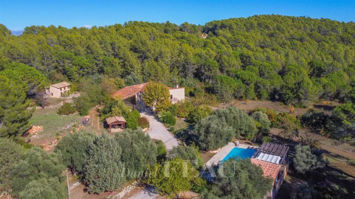 Image No.2-Maison de 7 chambres à vendre à Bagnols-en-Forêt