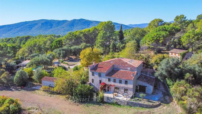 Image No.21-Maison de 7 chambres à vendre à Bagnols-en-Forêt