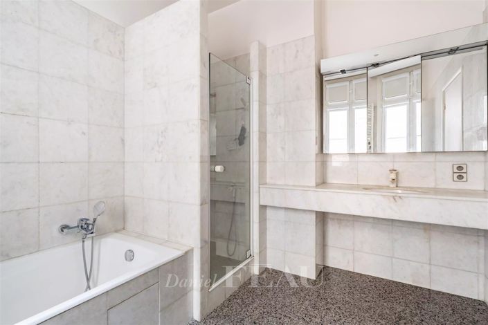 Image No.10-Appartement de 3 chambres à vendre à Paris