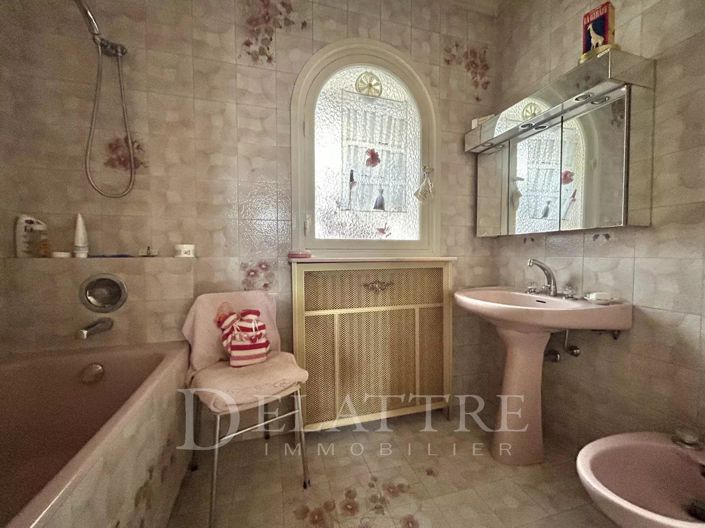 Image No.5-3 Bed House for sale