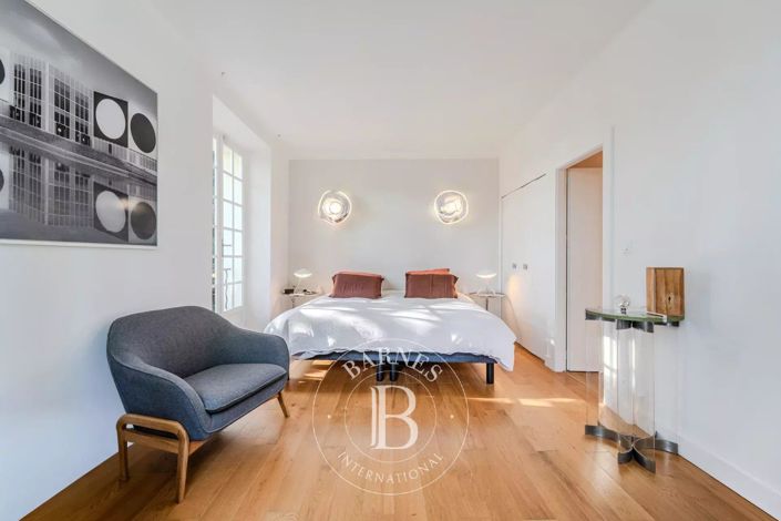 Image No.14-4 Bed House for sale