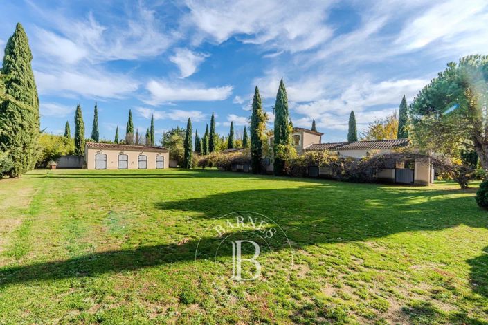 Image No.6-4 Bed House for sale