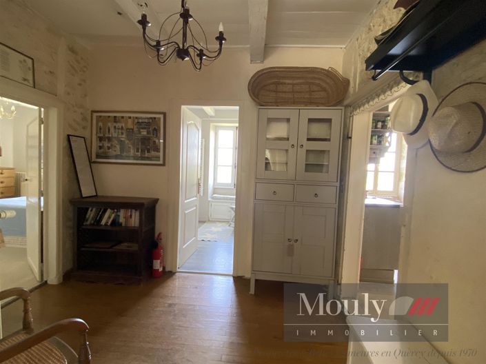 Image No.18-4 Bed House for sale