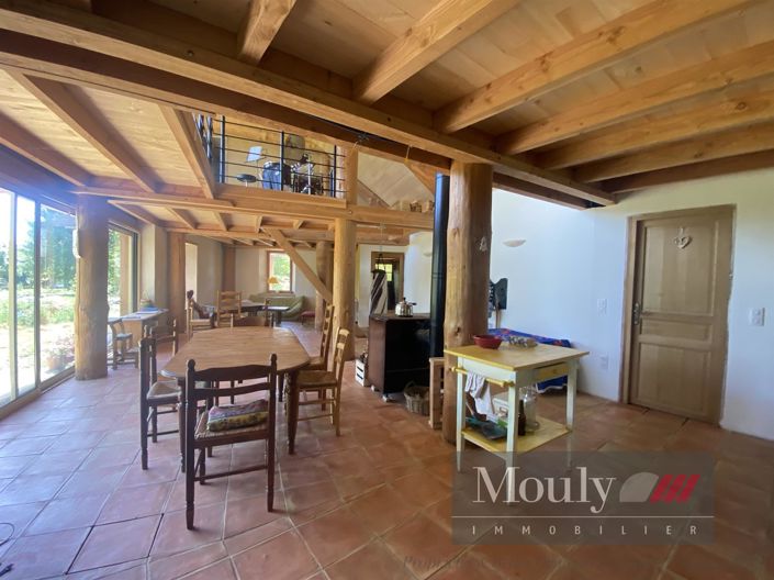 Image No.9-5 Bed House for sale