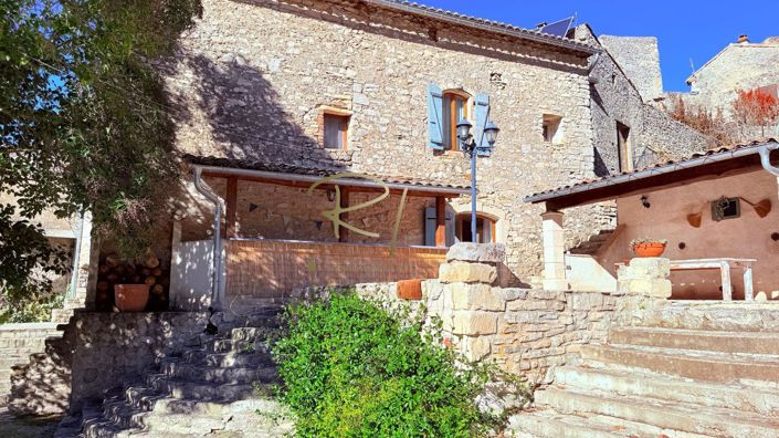 Image No.2-5 Bed House for sale