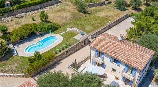 Image No.1-5 Bed House for sale