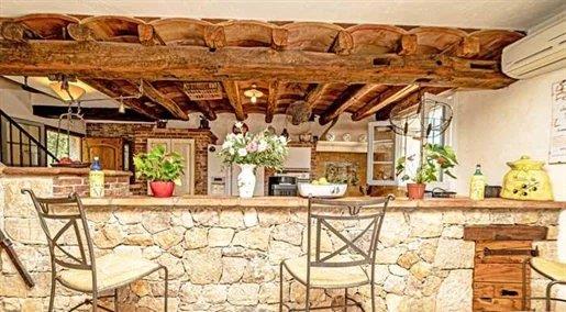 Image No.10-5 Bed House for sale