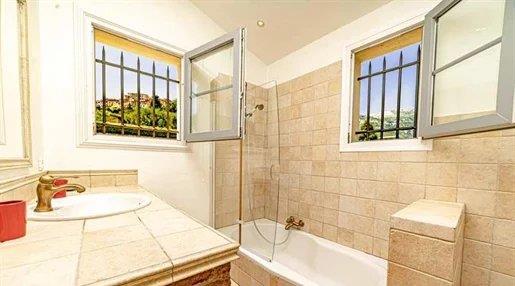 Image No.14-5 Bed House for sale