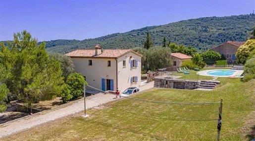 Image No.6-5 Bed House for sale