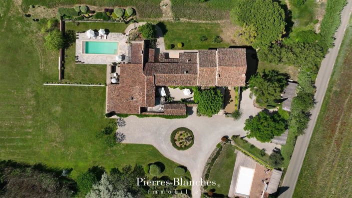 Image No.10-10 Bed House for sale