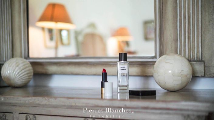 Image No.6-10 Bed House for sale