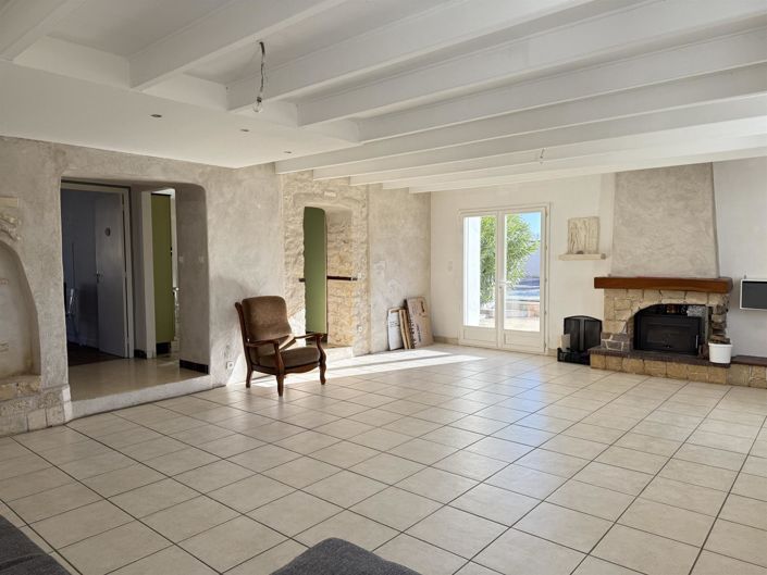 Image No.3-3 Bed House for sale