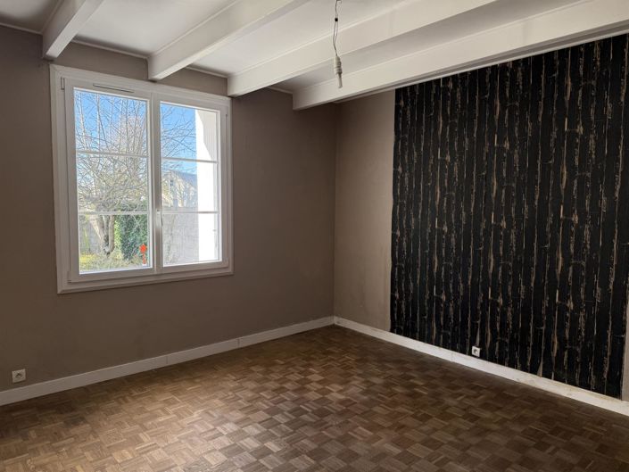 Image No.9-3 Bed House for sale