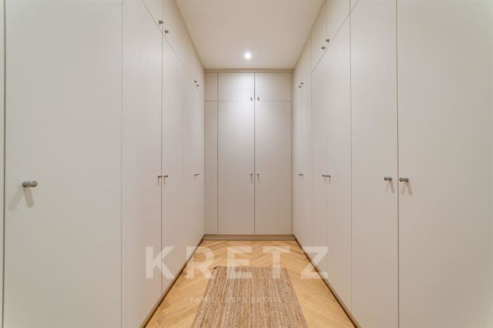 Image No.10-5 Bed House for sale