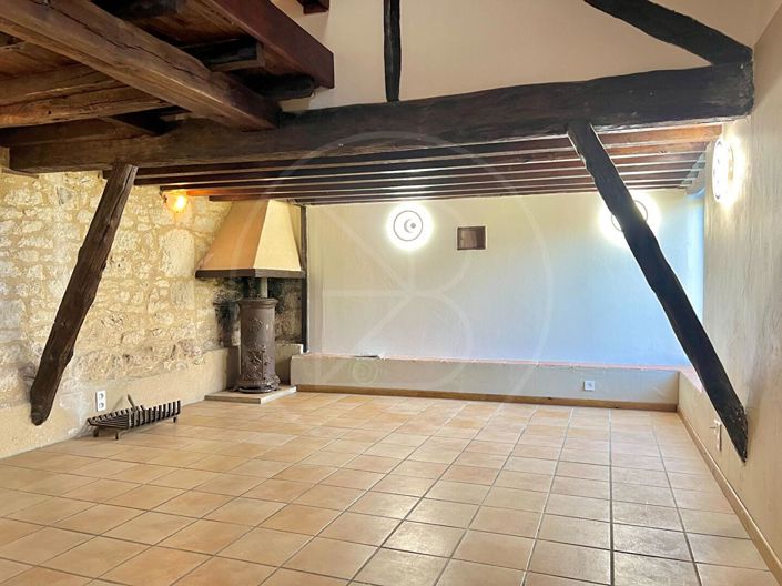 Image No.16-8 Bed House for sale