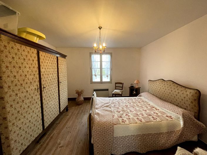 Image No.7-3 Bed House for sale