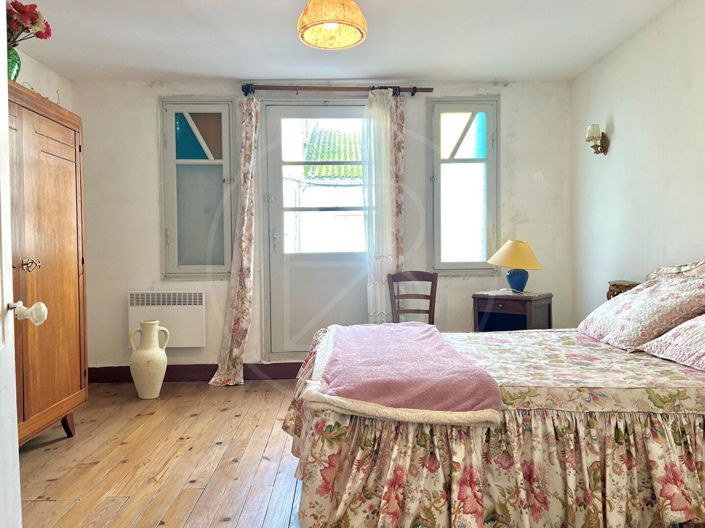 Image No.7-3 Bed House for sale