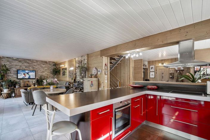 Image No.3-4 Bed House for sale