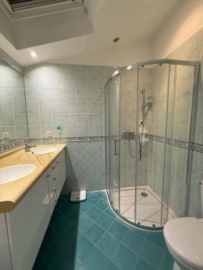 Image No.9-4 Bed House for sale