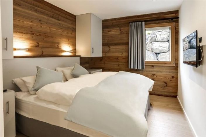 Image No.8-3 Bed House for sale