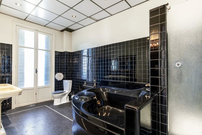 Image No.17-6 Bed House for sale