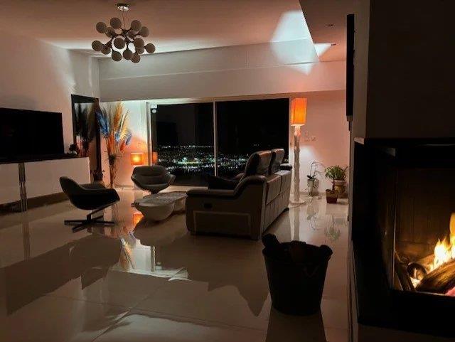 Image No.33-4 Bed House for sale