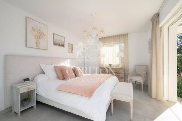 Image No.8-Maison de 4 chambres à vendre à Mougins