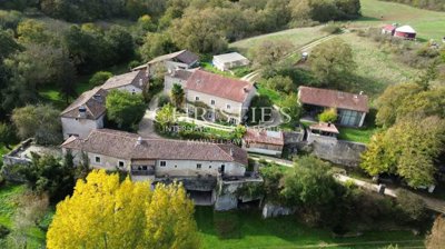 Maison de 17 chambres à vendre à Angoulême