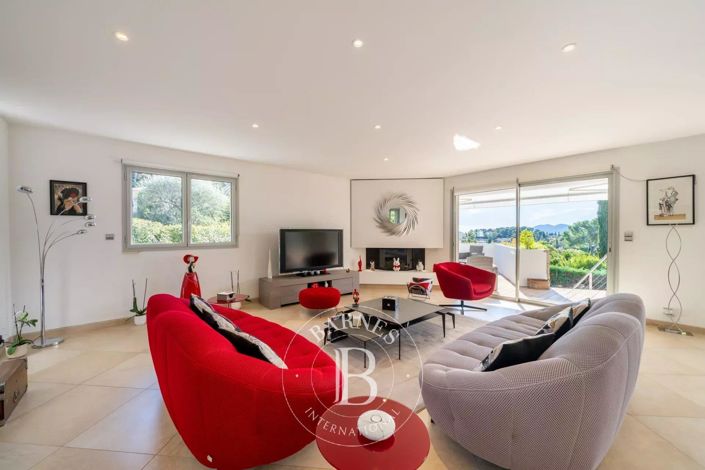 Image No.4-4 Bed House for sale